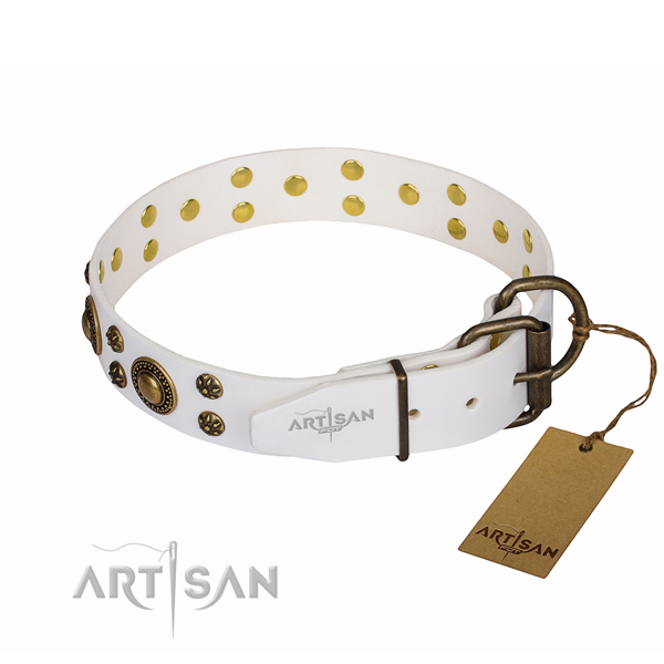 Amazing natural genuine leather dog collar for handy use