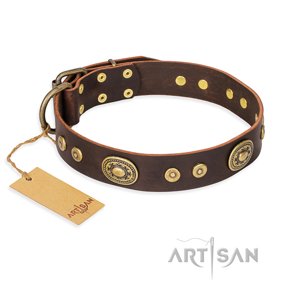 Full grain leather dog collar made of best quality material with rust resistant buckle