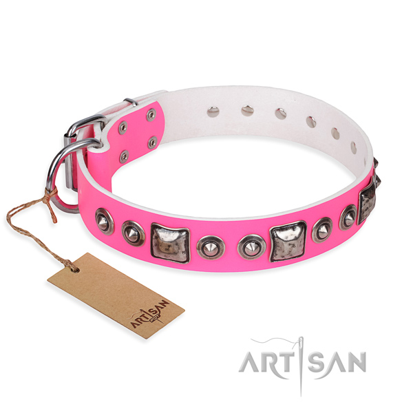 Full grain leather dog collar made of soft material with reliable buckle