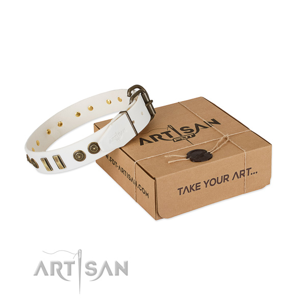Strong traditional buckle on genuine leather dog collar for your doggie