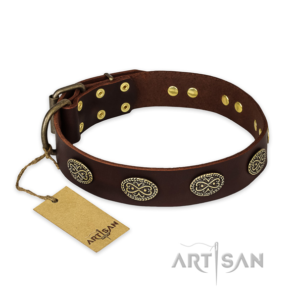 Easy to adjust full grain natural leather dog collar with rust-proof D-ring